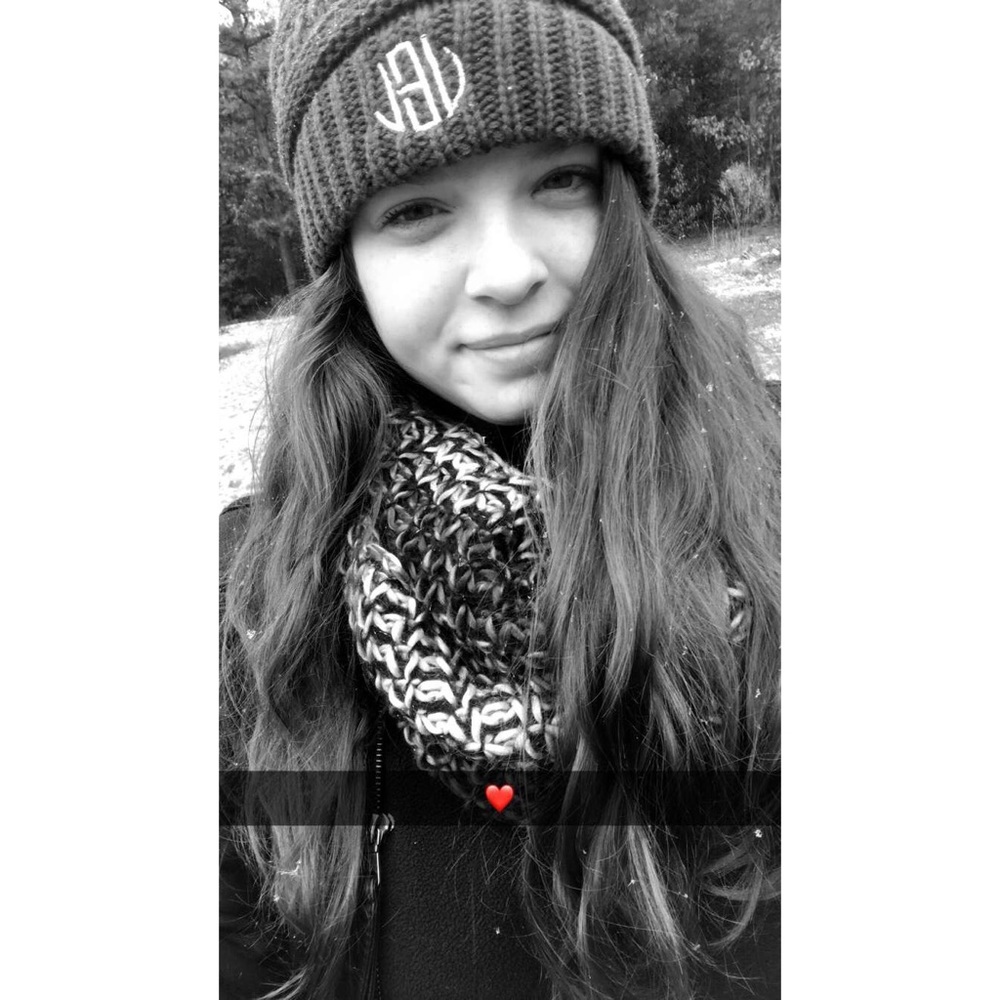 Meet your Posher, Victoria